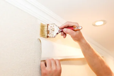 Pose de papier peint à Masos — revêtements muraux et toiles de verre